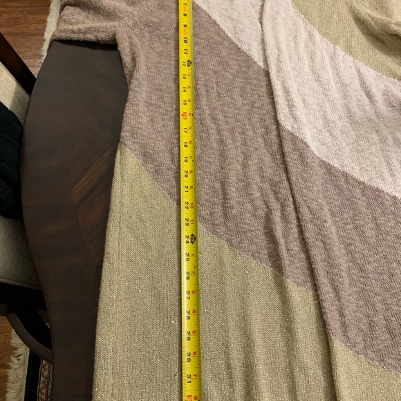 Chico’s Tunic Cardigan. Beautiful Pattern & Colors. Never Worn. Chico’s Sz 2 - Picture 7 of 10